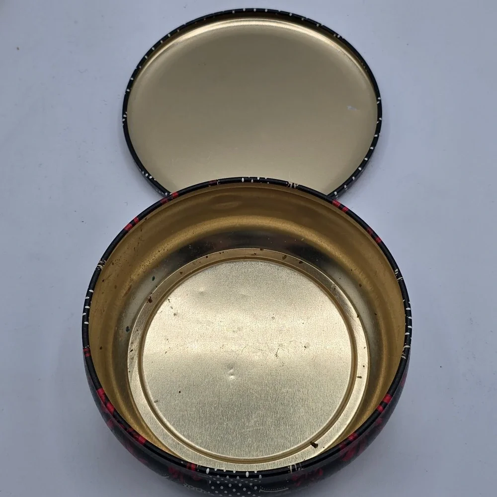 ROUND RED ROSE Tin Trinket‎ Box SIZE 2.25